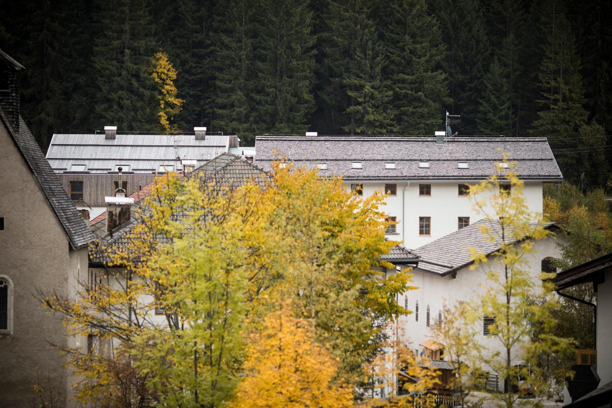 Zum Hirschen Boutique Hotel Val Di Non Unsere Liebe Frau im Walde Екстериор снимка