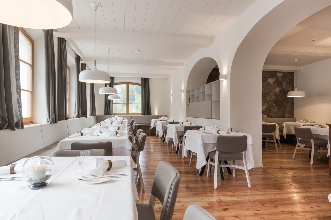 Zum Hirschen Boutique Hotel Val Di Non Unsere Liebe Frau im Walde Екстериор снимка